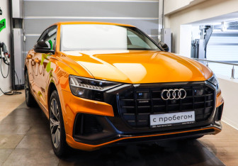 Подержанный автомобиль Audi Q8 2018 года (3 фото)