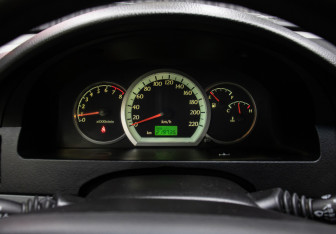 Подержанный автомобиль Daewoo Gentra Sedan 2013 года (13 фото)