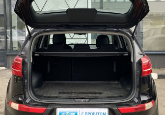 Подержанный автомобиль Kia Sportage 2011 года (10 фото)