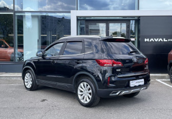 Подержанный автомобиль FAW Besturn X40 2021 года (7 фото)