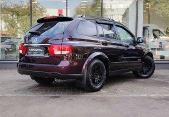 Подержанный автомобиль SsangYong Kyron 2010 года (8 фото)