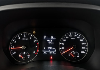 Подержанный автомобиль Kia Rio Hatchback 2021 года (15 фото)