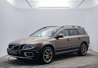 Подержанный автомобиль Volvo XC70 2012 года (1 фото)