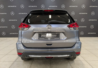 Подержанный автомобиль Nissan X-Trail 2019 года (6 фото)