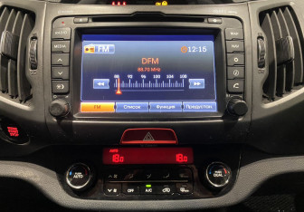 Подержанный автомобиль Kia Sportage 2010 года (14 фото)