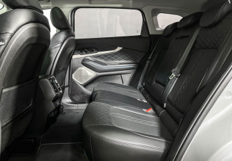 Подержанный автомобиль Exeed TXL 2022 года (10 фото)