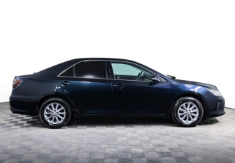 Подержанный автомобиль Toyota Camry Sedan 2015 года (4 фото)
