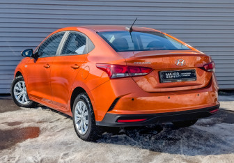 Подержанный автомобиль Hyundai Solaris Sedan 2021 года (7 фото)