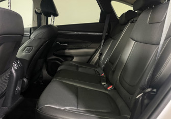 Подержанный автомобиль Hyundai Tucson 2024 года (10 фото)