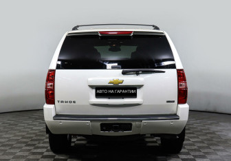 Подержанный автомобиль Chevrolet Tahoe 2012 года (4 фото)