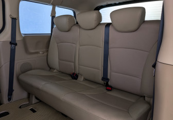 Подержанный автомобиль Hyundai H-1 2021 года (26 фото)