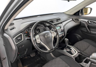 Подержанный автомобиль Nissan X-Trail 2018 года (16 фото)