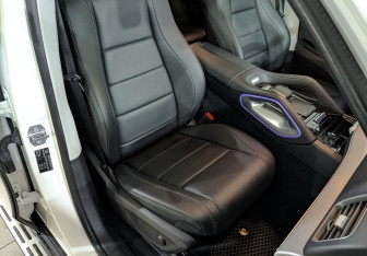 Подержанный автомобиль Mercedes-Benz GLE 2020 года (24 фото)