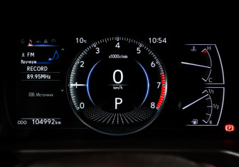 Подержанный автомобиль Lexus ES 2018 года (11 фото)