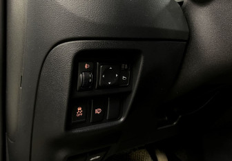 Подержанный автомобиль Nissan Juke 2014 года (17 фото)