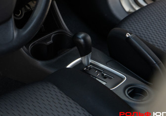 Подержанный автомобиль Mitsubishi Outlander 2013 года (13 фото)