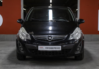 Подержанный автомобиль Opel Corsa 2011 года (2 фото)