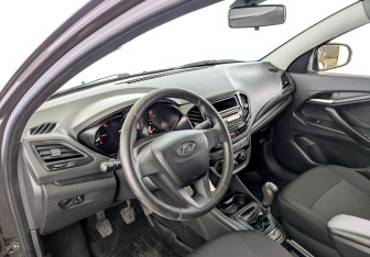 Подержанный автомобиль LADA (ВАЗ) Vesta Sedan 2019 года (16 фото)