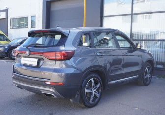 Подержанный автомобиль Changan CS75 2020 года (5 фото)