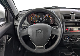 Подержанный автомобиль LADA (ВАЗ) Granta Sedan 2023 года (22 фото)