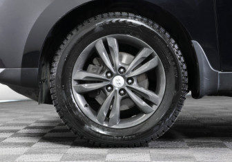 Подержанный автомобиль Hyundai ix35 2013 года (20 фото)