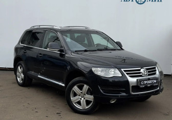 Подержанный автомобиль Volkswagen Touareg 2008 года (3 фото)