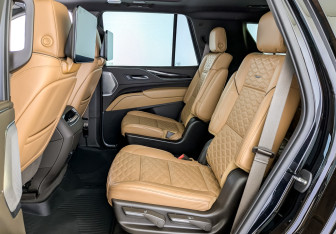 Подержанный автомобиль Cadillac Escalade Suv 2021 года (12 фото)