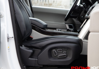 Подержанный автомобиль Land Rover Range Rover 2013 года (14 фото)