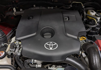 Подержанный автомобиль Toyota Hilux 2020 года (9 фото)