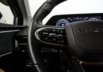 Подержанный автомобиль Omoda C5 2023 года (26 фото)