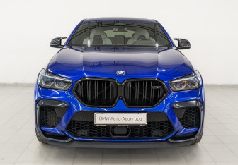 Подержанный автомобиль BMW X6 M 2021 года (2 фото)