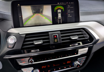 Подержанный автомобиль BMW X4 2021 года (27 фото)