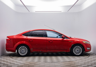 Подержанный автомобиль Ford Mondeo Sedan 2008 года (6 фото)