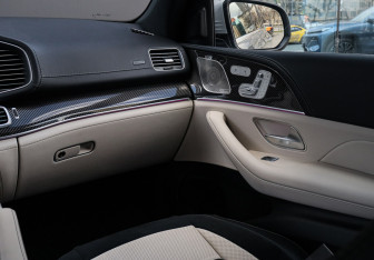 Подержанный автомобиль Mercedes-Benz GLE AMG 2023 года (16 фото)