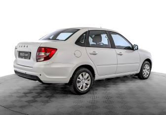 Подержанный автомобиль LADA (ВАЗ) Granta Sedan 2022 года (5 фото)