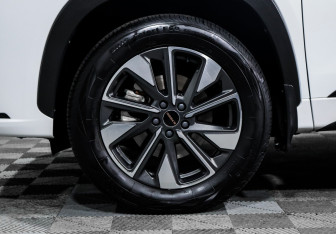 Подержанный автомобиль Exeed LX 2024 года (15 фото)