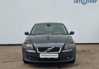Подержанный автомобиль Volvo C30 2007 года (2 фото)