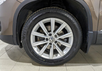 Подержанный автомобиль Volkswagen Tiguan 2014 года (12 фото)