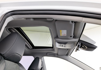 Подержанный автомобиль Toyota RAV4 2022 года (23 фото)