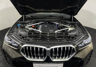 Новый BMW X6 2025 (10 фото)