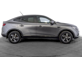 Подержанный автомобиль Renault Arkana 2019 года (4 фото)