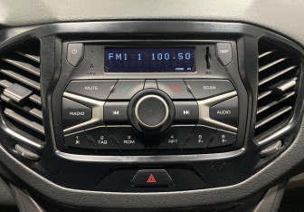 Подержанный автомобиль LADA (ВАЗ) Vesta Sedan 2018 года (14 фото)