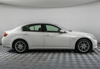 Подержанный автомобиль Infiniti G Sedan 2010 года (4 фото)