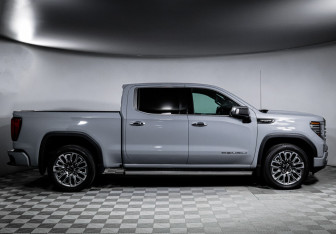 Подержанный автомобиль GMC Sierra 2024 года (4 фото)