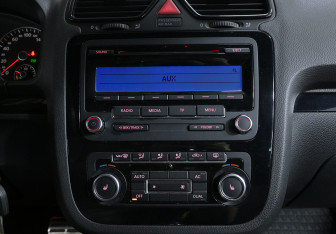 Подержанный автомобиль Volkswagen Scirocco 2011 года (13 фото)