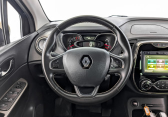 Подержанный автомобиль Renault Kaptur 2019 года (21 фото)