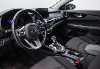 Подержанный автомобиль Kia Cerato Sedan 2020 года (9 фото)