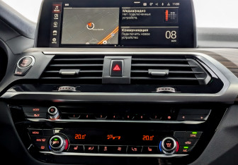 Подержанный автомобиль BMW X3 2021 года (15 фото)