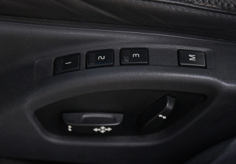 Подержанный автомобиль Volvo XC70 2008 года (15 фото)