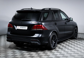 Подержанный автомобиль Mercedes-Benz GLE AMG 2015 года (5 фото)